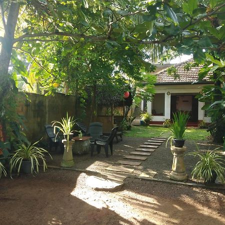 Sena'S Place Hikkaduwa Exterior foto