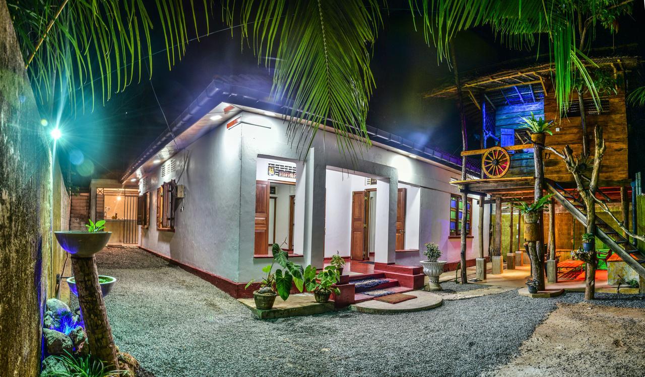 Sena'S Place Hikkaduwa Exterior foto